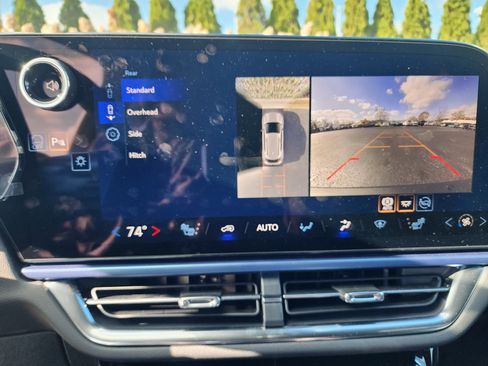 New 2026 Chevrolet Equinox EV LT image 32