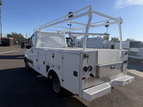 Used 2023 Mercedes-Benz Sprinter 3500 image 5