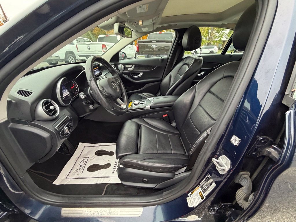 Used 2017 Mercedes-Benz C 300 4MATIC Sedan image 9