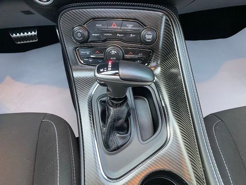 Used 2020 Dodge Challenger SRT Hellcat image 37