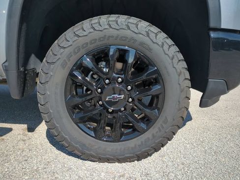 Certified 2025 Chevrolet Silverado 2500 LTZ w/ Trail Boss Package AWD/4WD image 11