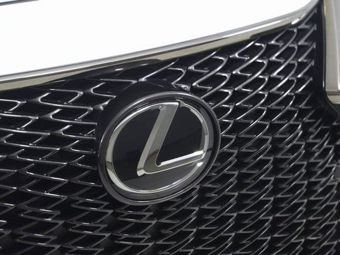 Used 2025 Lexus ES 300h F Sport w/ Accessory Package (Z1) image 16