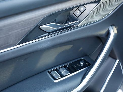 Used 2022 Jaguar F-PACE S image 34