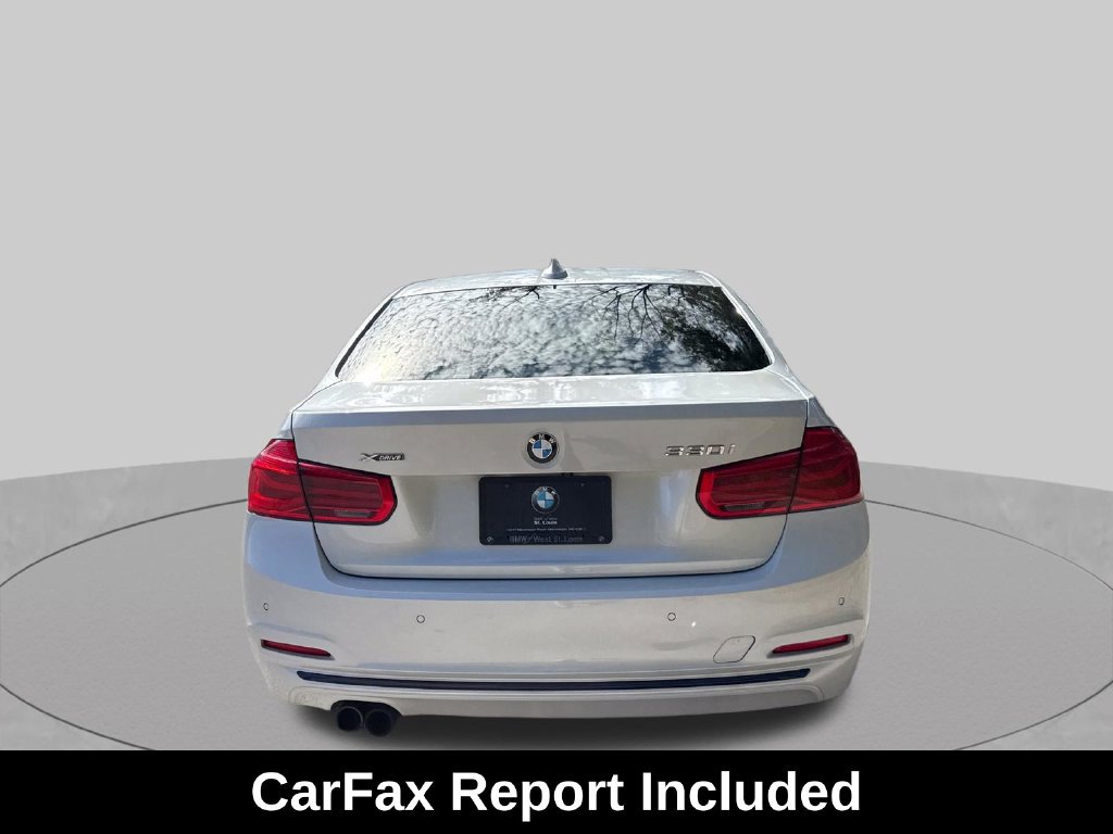 Used 2017 BMW 330i xDrive Sedan AWD/4WD image 4