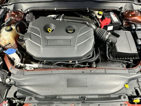 Used 2016 Ford Fusion SE w/ Equipment Group 202A image 40