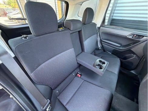 Used 2018 Subaru Forester 2.5i Premium w/ All-Weather Package AWD/4WD image 21