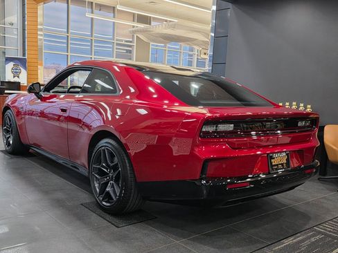 Used 2024 Dodge Charger R/T w/ Plus Group image 8