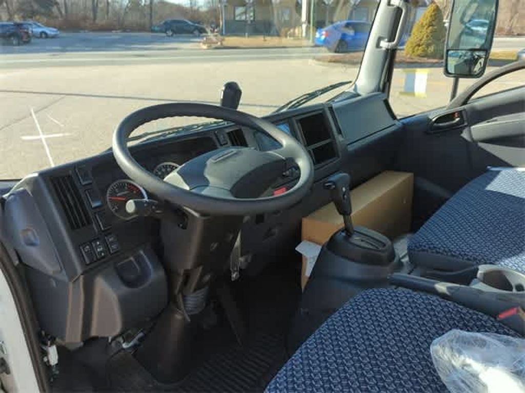 Used 2024 Chevrolet Low Cab Forward 4500 XD RWD image 47