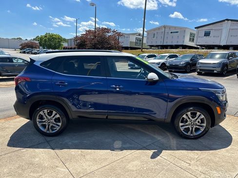 Used 2021 Kia Seltos S FWD image 2