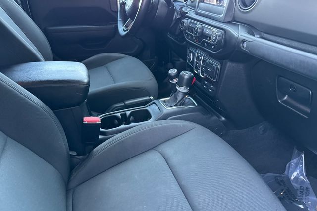 Used 2022 Jeep Gladiator Sport AWD/4WD image 19