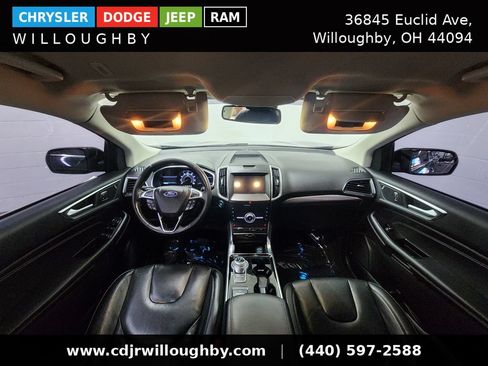 Used 2020 Ford Edge Titanium AWD/4WD image 30