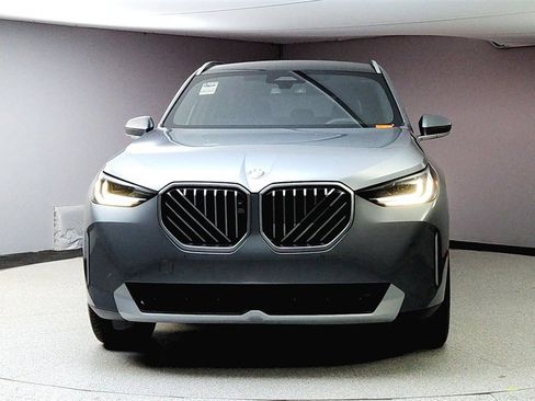 Used 2025 BMW X3 xDrive30i w/ Premium Package image 2