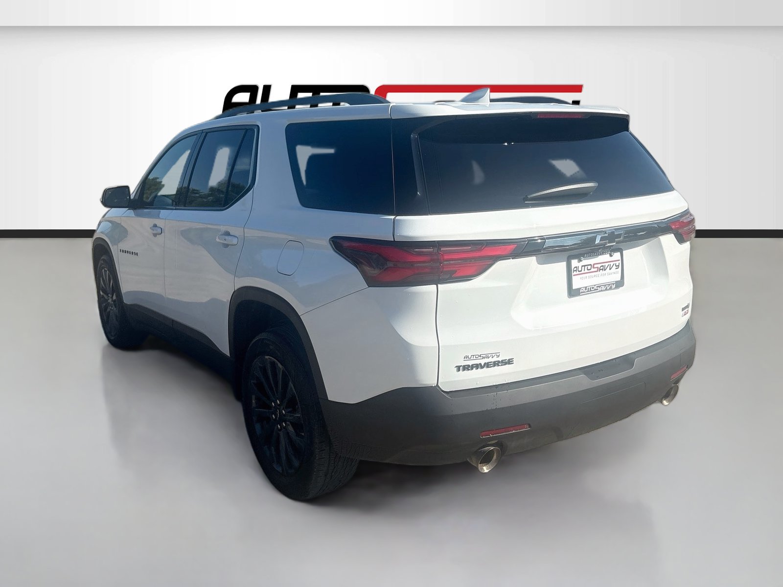 Used 2023 Chevrolet Traverse RS FWD image 5