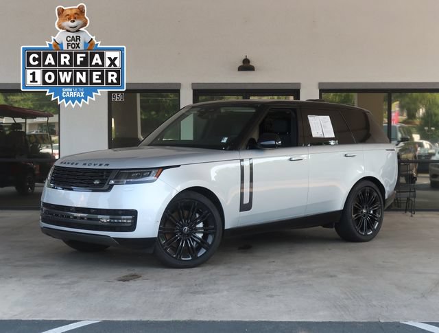 Used 2025 Land Rover Range Rover SE AWD/4WD image 1
