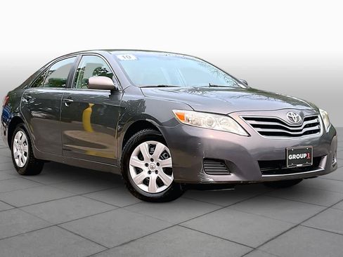 Used 2010 Toyota Camry FWD image 2