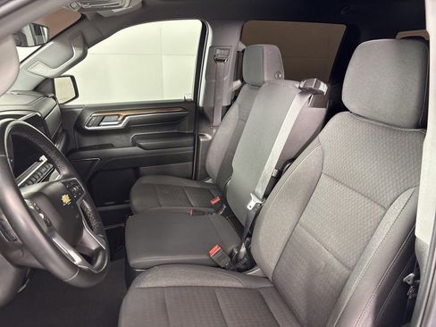 Used 2024 Chevrolet Silverado 1500 LT RWD image 24