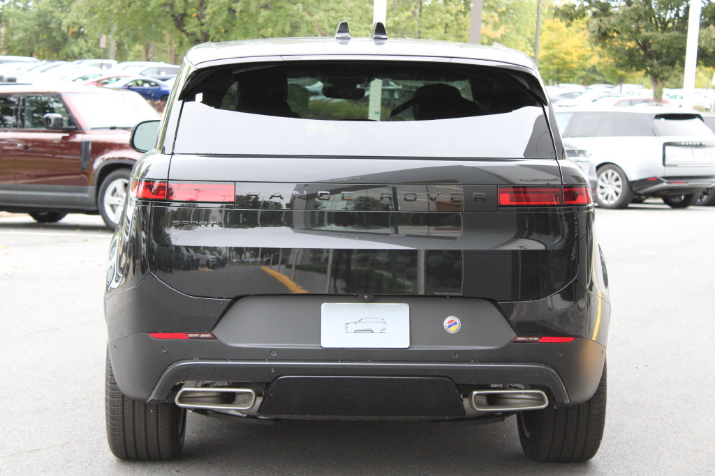 New 2027 Land Rover Range Rover Sport SE AWD/4WD image 4
