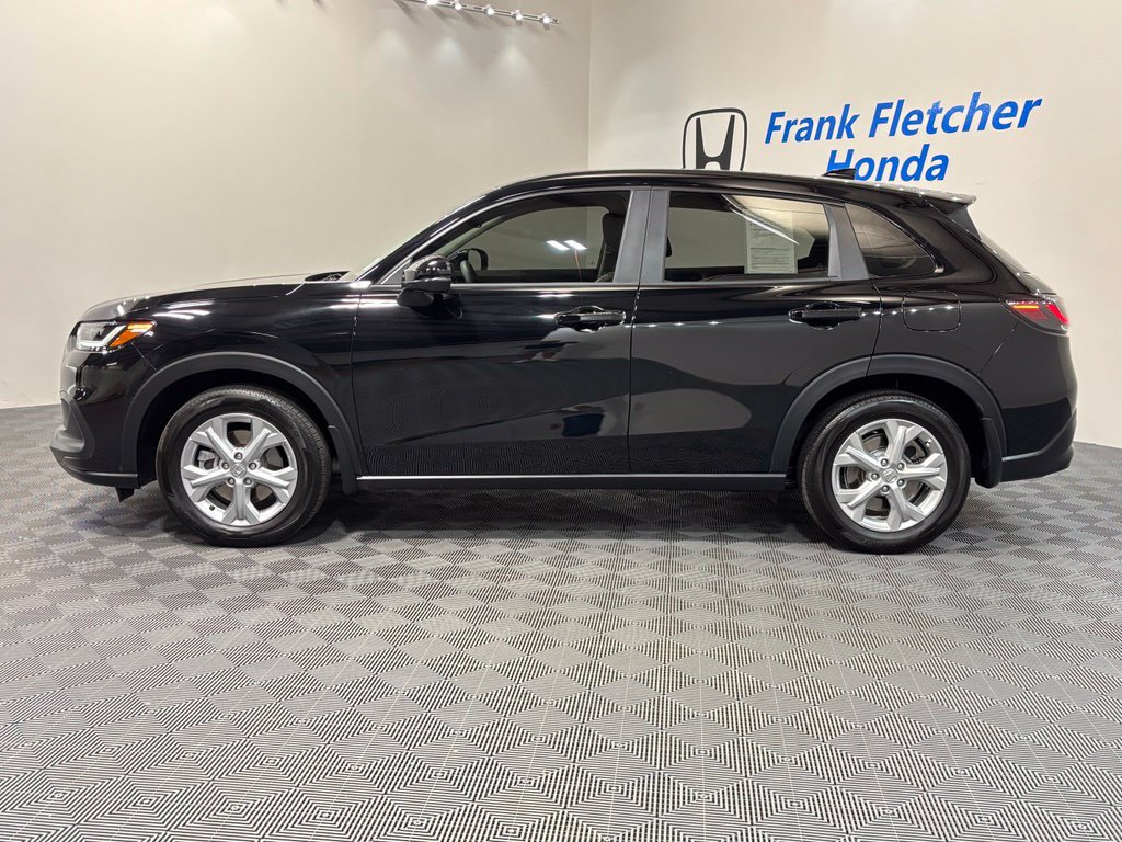 Certified 2024 Honda HR-V LX image 2