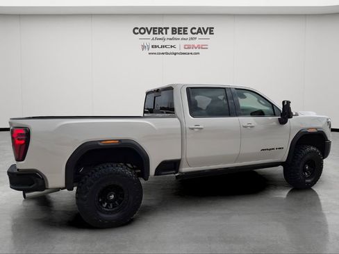 Used 2026 GMC Sierra 2500 AT4X w/ LPO, Black Badging Package image 10