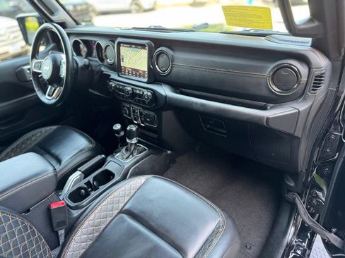 Used 2021 Jeep Wrangler Unlimited Sahara AWD/4WD image 24