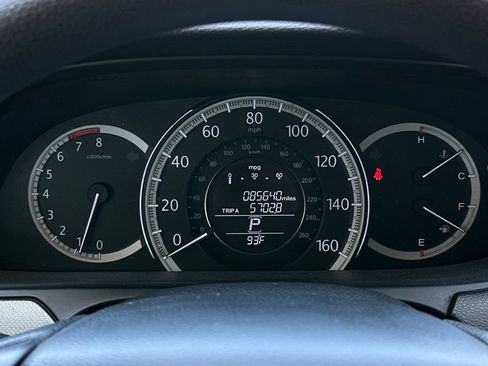 Used 2015 Honda Accord LX image 25