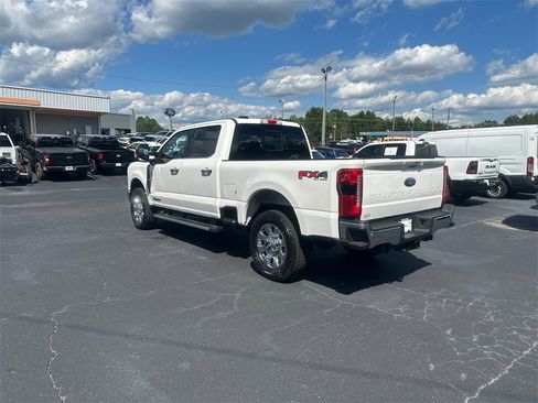 New 2026 Ford F250 Lariat w/ Chrome Package image 7
