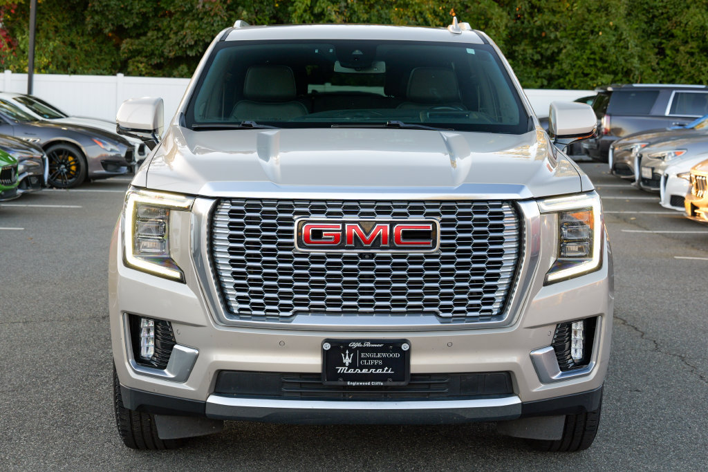 Used 2023 GMC Yukon Denali AWD/4WD image 2
