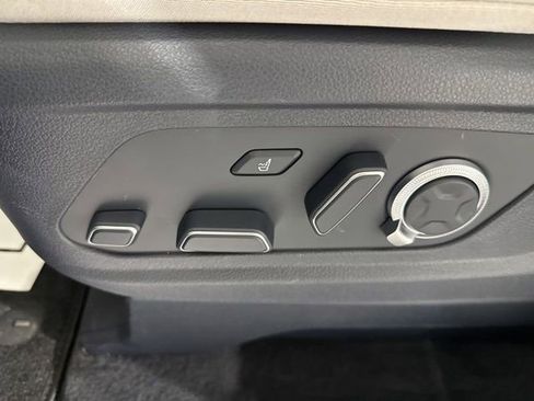 Used 2025 Hyundai Palisade Calligraphy image 23