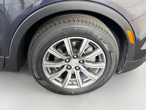 Used 2023 Cadillac XT4 Sport FWD image 32
