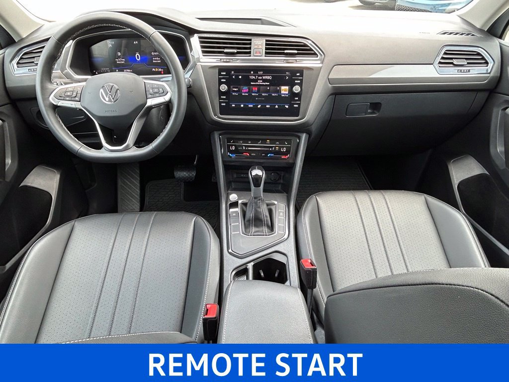 Certified 2023 Volkswagen Tiguan SE w/ Panoramic Sunroof Package FWD image 13