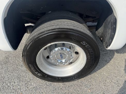 Used 2016 Ford F450 XL w/ Power Equipment Group image 31