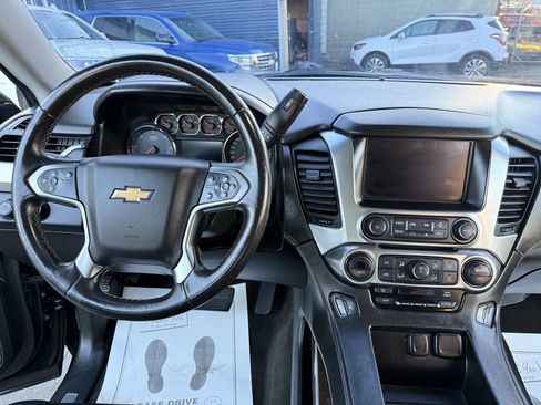 Used 2015 Chevrolet Suburban LT image 23
