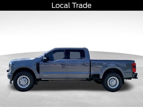 Used 2026 Ford F250 Platinum AWD/4WD image 2