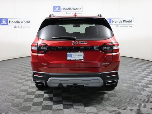 New 2025 Honda Pilot Touring image 5