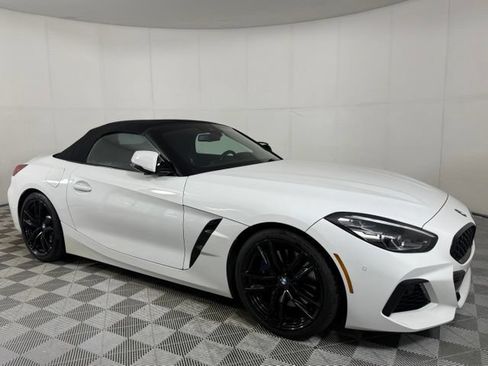 Used 2019 BMW Z4 sDrive30i w/ M Sport Package RWD image 12