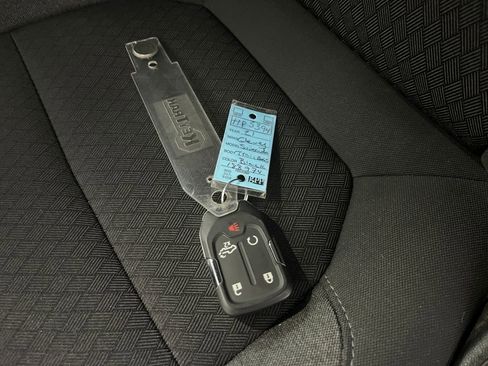 Used 2021 Chevrolet Silverado 1500 LT Trail Boss w/ Bed Protection Package image 82