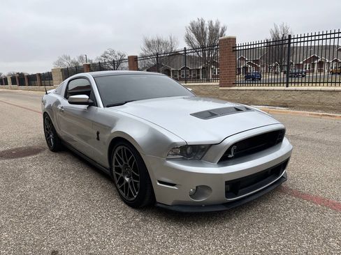 Used 2012 Ford Mustang Shelby GT500 w/ SVT Performance Pkg image 8