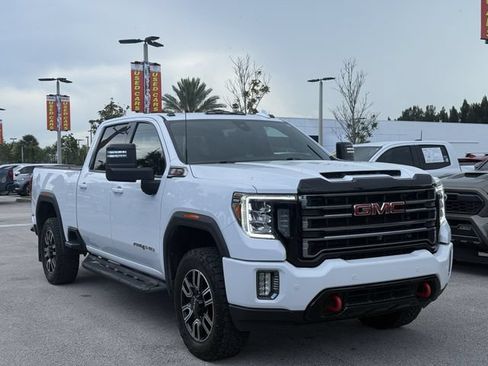 Used 2022 GMC Sierra 2500 AT4 w/ AT4 Premium Plus Package AWD/4WD image 4