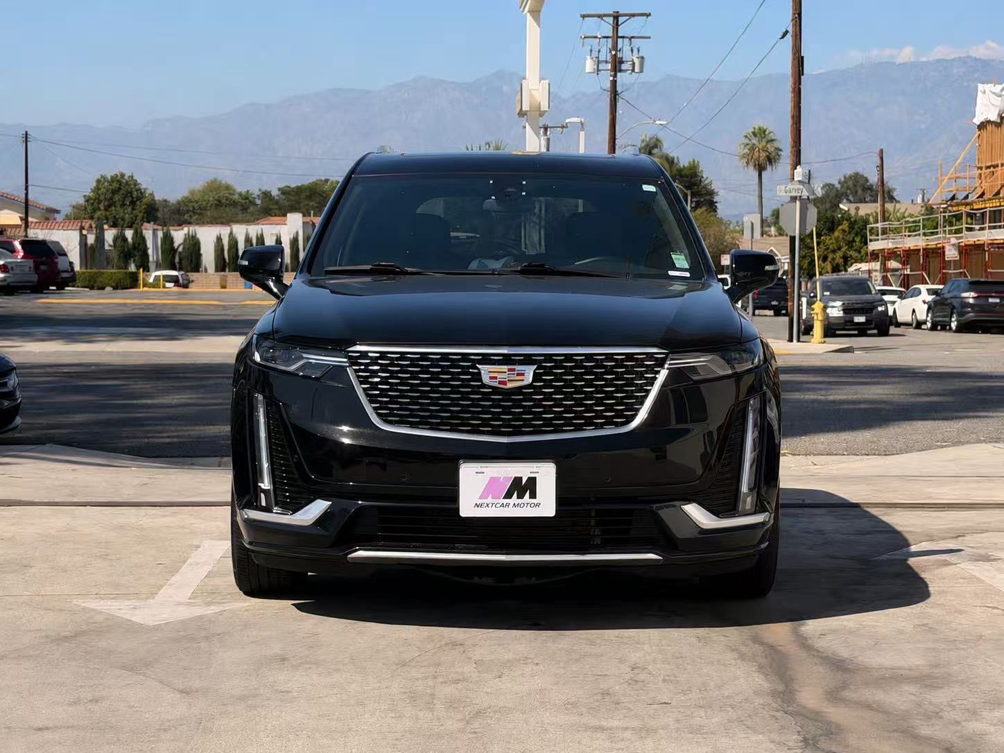 Used 2024 Cadillac XT6 Premium Luxury AWD/4WD image 3
