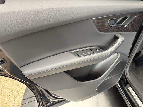 Used 2023 Audi Q7 2.0T Premium Plus w/ Premium Plus Package image 20