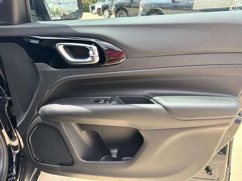 New 2026 Jeep Compass Latitude AWD/4WD image 16