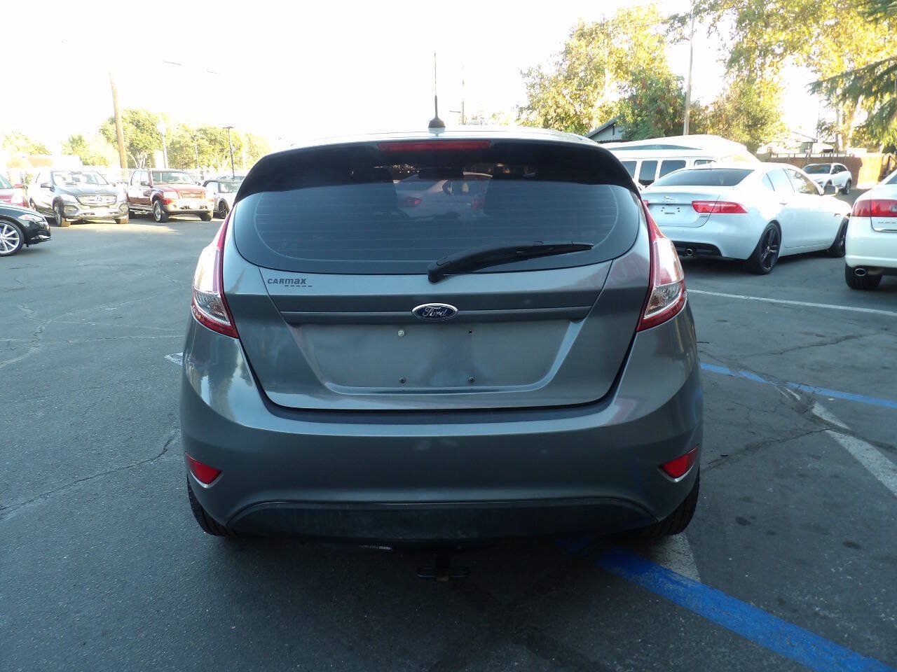 Used 2014 Ford Fiesta SE FWD image 9
