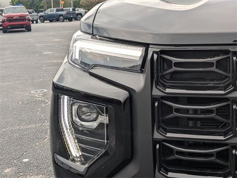 New 2026 GMC Canyon Elevation w/ Convenience Package image 10