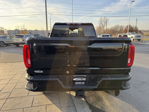 Used 2021 GMC Sierra 2500 Denali w/ Denali Ultimate Package image 11