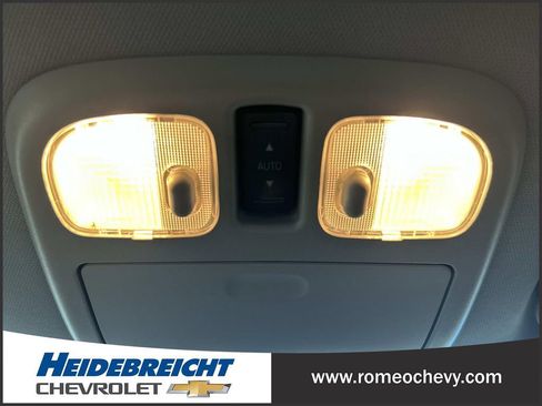 Used 2010 Lincoln MKZ Base image 25