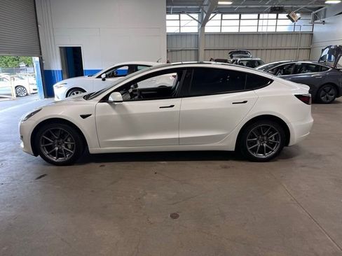 Used 2022 Tesla Model 3 Long Range image 6