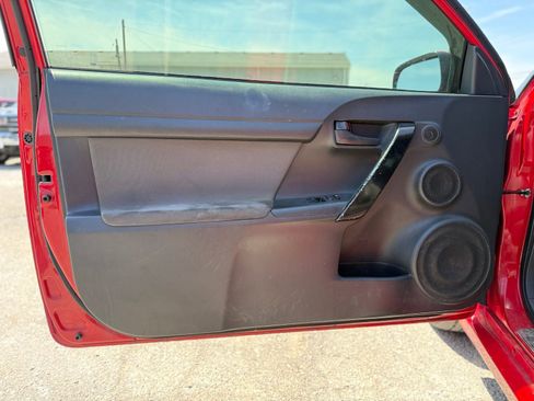 Used 2015 Scion tC FWD image 5