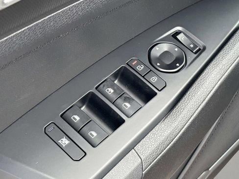 New 2026 Kia Sportage LX image 20