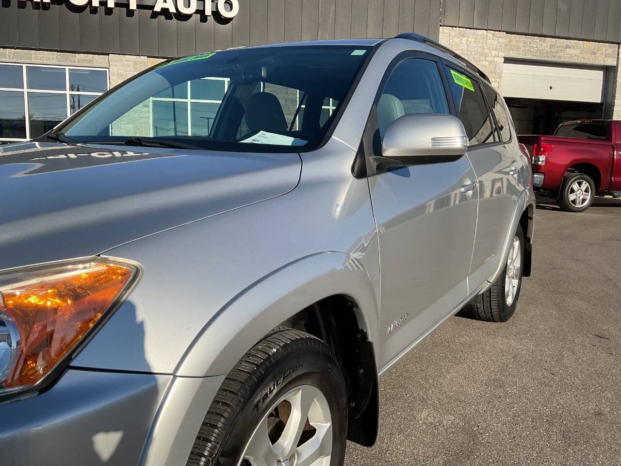 Used 2009 Toyota RAV4 Limited w/ Limited Extra Value Pkg AWD/4WD image 2