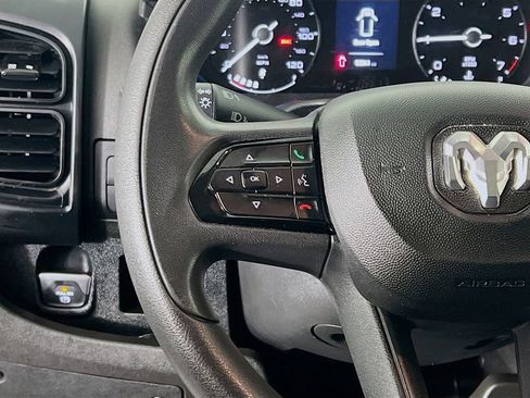 Used 2024 RAM ProMaster 2500 w/ Convenience Group FWD image 10